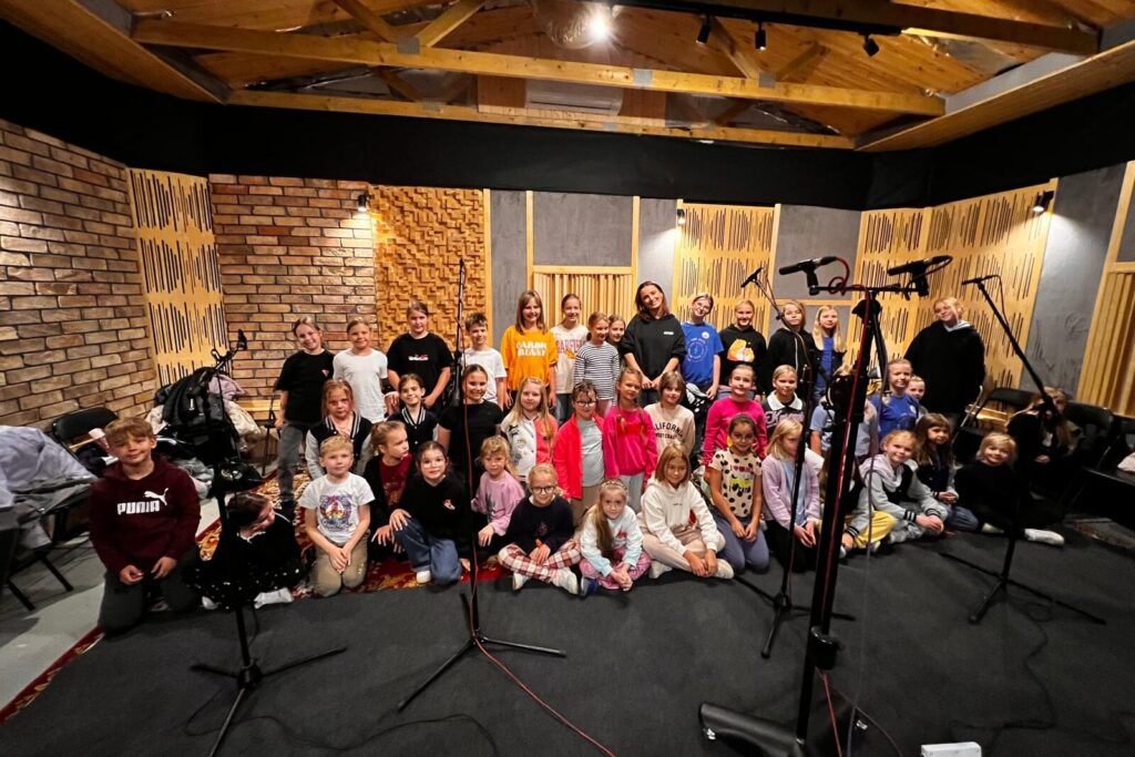 Chór Ojejku podczas nagrań w MG Studio Bydgoszcz